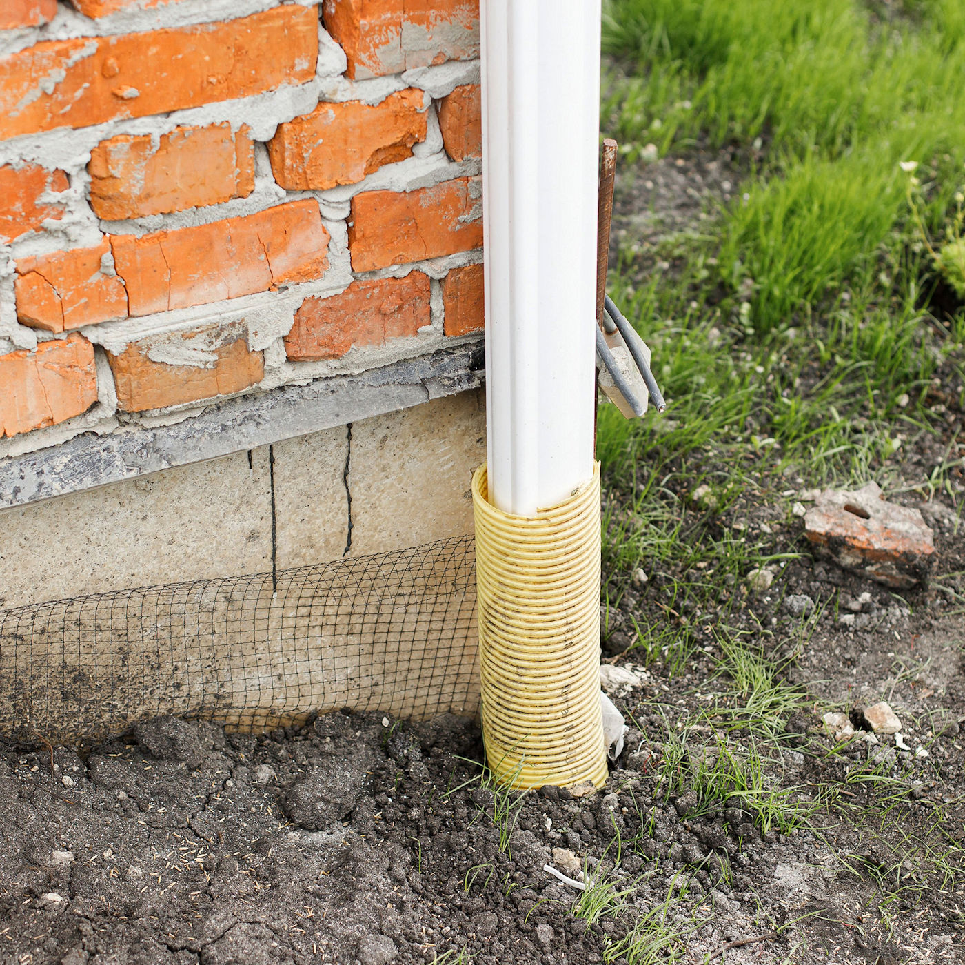 Signs & Effects of Improper Land Grading – Landscape Grading & Excavating Contractor Services – Texomaland & North Texas Signs & Effects of Improper Land Grading - Landscape Grading & Excavating Contractor Services – Texomaland & North Texas
